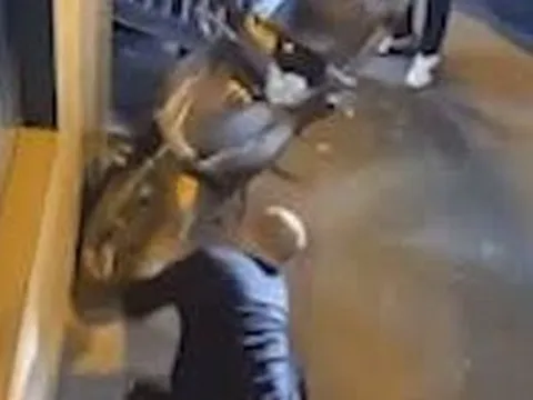 Tài xế xe Range Rover nói gì về việc dùng vật nhọn chọc thủng cả 2 lốp xe SH?