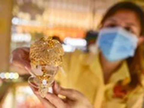 Giá vàng đã giảm mạnh so với đỉnh, giới chuyên gia nhận định gì?