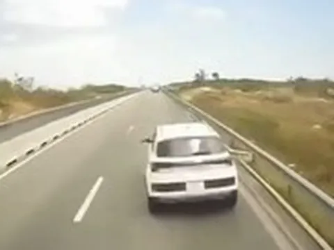 Vụ tai nạn trên cao tốc Cam Lâm - Vĩnh Hảo, 2 người chết: Ô tô dừng trên làn đường xe chạy