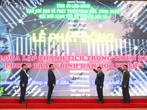 Bí thư Tỉnh ủy Lâm Đồng: Xóa “mù công nghệ”, nâng cao dân trí trong thời đại số