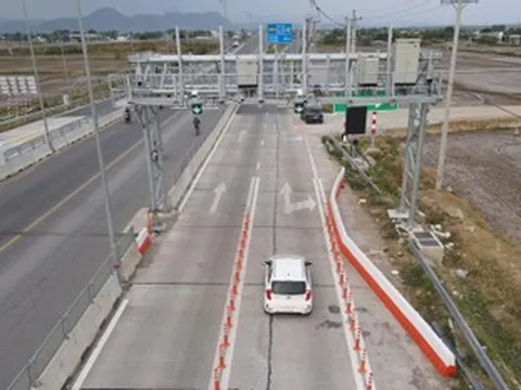 Ùn tắc tại trạm thu phí ETC đường cao tốc, Lâm Đồng kiến nghị xử lý dứt điểm