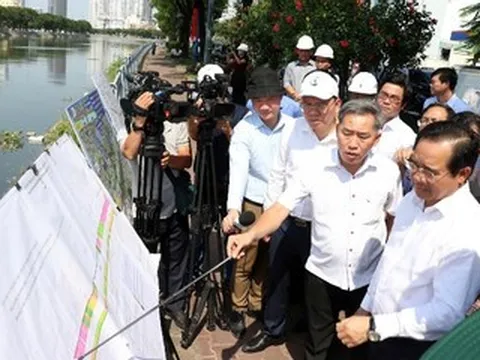 Chủ tịch TPHCM yêu cầu gộp gói thầu, đẩy nhanh dự án cầu đường Nguyễn Khoái