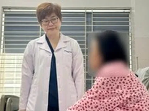 Nghe ‘thầy lang’ đắp lá chữa ngứa, phải nhập viện vì nhiễm trùng nặng