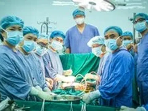 Lần đầu tại Việt Nam: Người được nhận gan lại hiến gan cho người bệnh khác