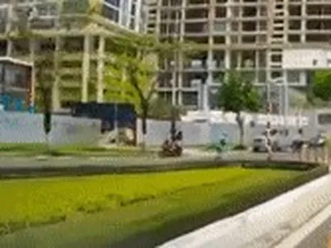 Người đàn ông đánh rơi tiền khi đi mua phế liệu, công an tìm người nhặt