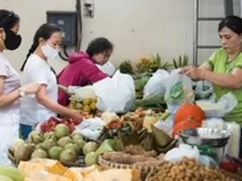 Đơn hàng dưới 50.000 đồng được xuất gộp hóa đơn: Tiện cho quản lý, khó cho tiểu thương?