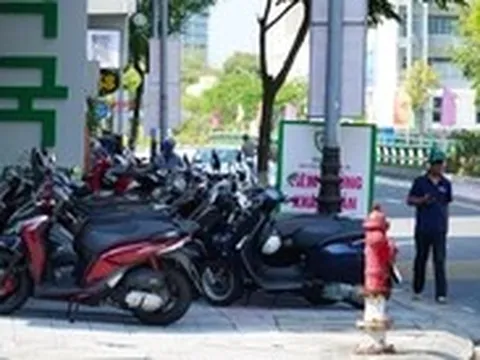 Đà Nẵng cấm buôn bán trên vỉa hè: chỉ dành cho người đi bộ và đậu xe máy