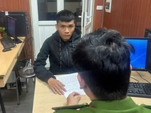 Triệu tập nam thanh niên chặn đầu, tát chị họ liên tiếp