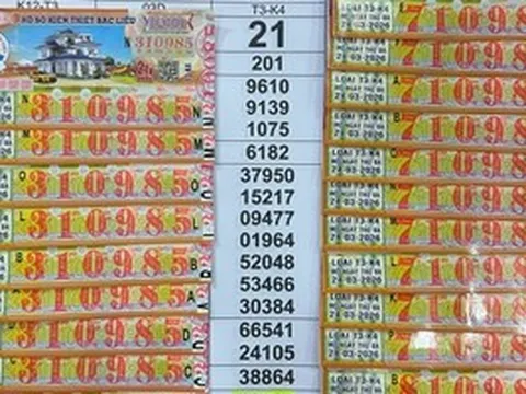 Trúng thưởng xổ số miền Nam, thêm 1 nam thanh niên có hành động bất ngờ