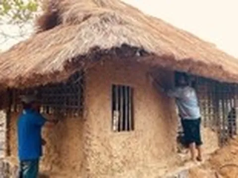 Nhà tranh vách đất ở làng Gò Cỏ, kéo ký ức xưa cũ ùa về