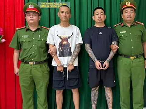 Bắt tạm giam 2 đối tượng hăm dọa, đánh người trên đường tại TPHCM