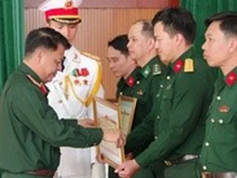 'Xuân chiến sĩ' giúp đỡ đồng bào biên giới, giữ vững an ninh quốc phòng