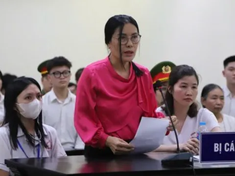 Cựu hiệu trưởng ở Hà Nội bị phạt 3 năm tù vì thu vượt tiền dạy thêm