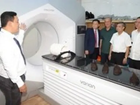 Bệnh viện Ung bướu Cần Thơ tiếp nhận máy xạ trị 105 tỉ đồng, tăng năng lực điều trị ung thư