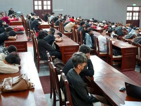 Bắt 343 đối tượng trở về từ 'ổ lừa đảo' tại Campuchia