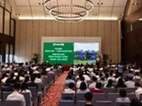 Vinamilk: Tạo giá trị với chuyển đổi xanh