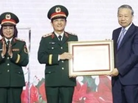 Tổng Bí thư: Xây dựng Bệnh viện Trung ương Quân đội 108 thành kiểu mẫu trong chăm sóc sức khỏe