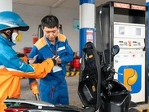 Đề xuất 8.000 tỉ ngân sách tạm ứng bình ổn giá xăng dầu sẽ chuyển vào tài khoản được phong tỏa