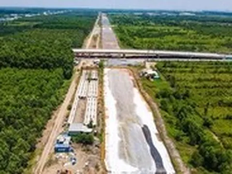 UBND TP.HCM chỉ đạo khẩn sau phản ánh của Tuổi Trẻ về thế khó ngày về đích của vành đai 3 phía tây