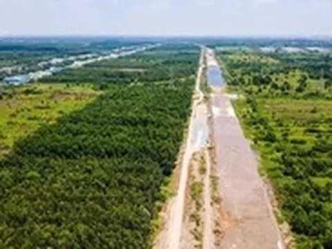 Báo động đỏ đoạn phía tây vành đai 3 TP.HCM: Thi công rất chậm, gói thầu XL8 mới hơn 54%