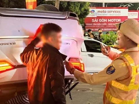 Khởi tố tài xế ô tô Lexus gây tai nạn liên hoàn ở Hà Nội