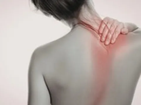 Bác sĩ cảnh báo: Đau vai cũng có thể là dấu hiệu của ung thư gan