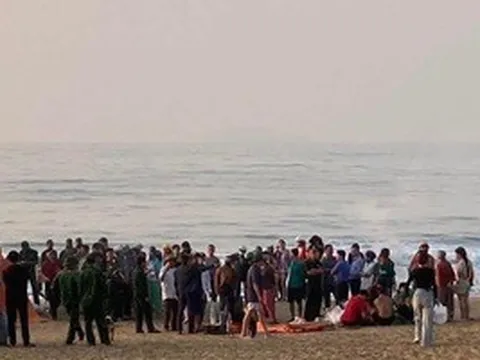 Tìm thấy thi thể nam sinh lớp 12 bị sóng cuốn mất tích ở biển Quy Nhơn