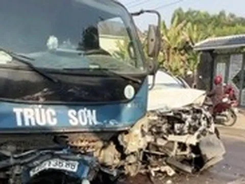 Tai nạn giữa xe tải và ô tô con, 1 người chết