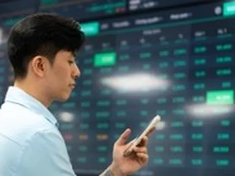 Sau 22 phiên điều chỉnh liên tiếp, chứng khoán Việt đã thoát khỏi 'vùng tối'?