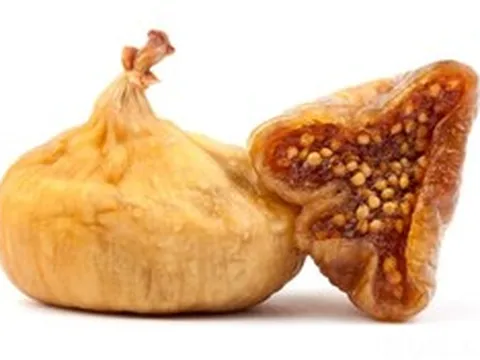 2 loại quả "cực tốt" cho xương người cao tuổi, cái số 1 ở quê rụng đầy gốc