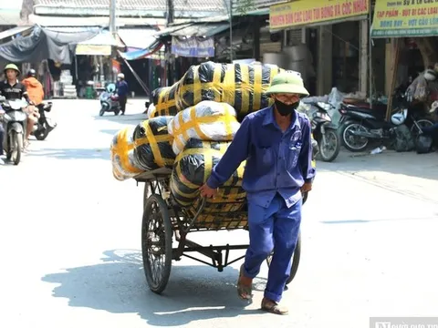 Oằn mình mưu sinh giữa "chảo lửa"