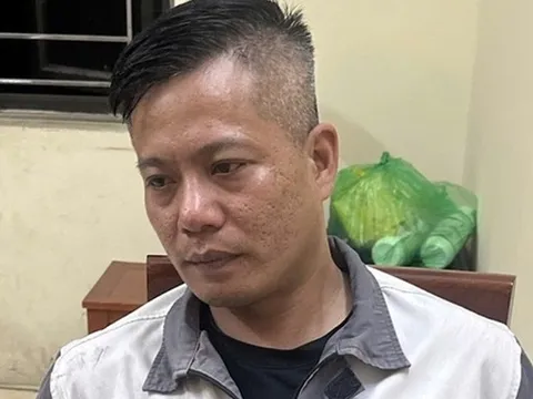 Mâu thuẫn sau ly hôn, “tình cũ” chém “tình mới”, phóng hỏa khiến nhiều nhà cháy rụi