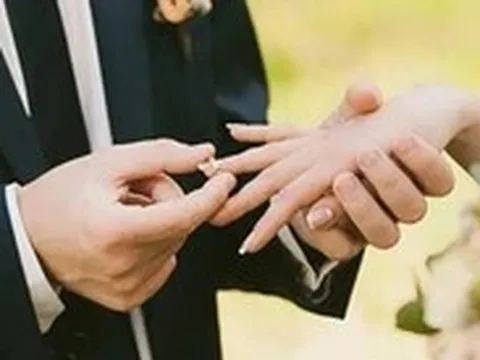 Quảng Ngãi hỗ trợ chi phí khám sức khỏe cho các cặp vợ chồng trước khi cưới