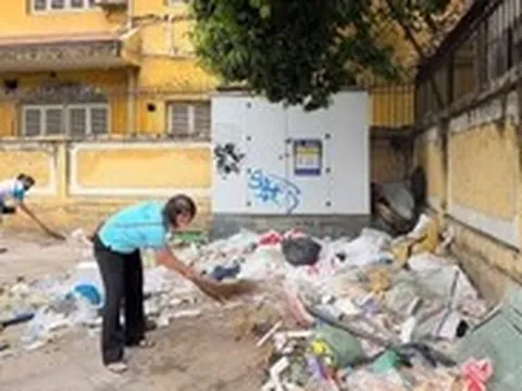 Nhiều phường ở TP.HCM ra quân chỉnh trang đô thị, dọn dẹp môi trường