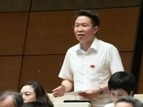 Đại biểu Quốc hội đề xuất bỏ quy định bắt buộc công chứng giao dịch bất động sản