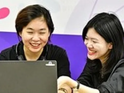 Khuyết tật nhưng không ở lại phía sau: Cô gái nhiều tự ti trở thành nữ chuyên viên đặc biệt