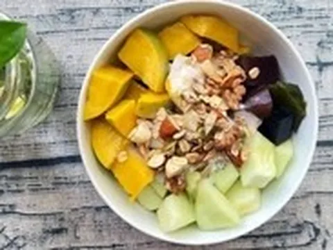 Chế độ ăn nào được chuyên gia đánh giá cao về mức độ lành mạnh?