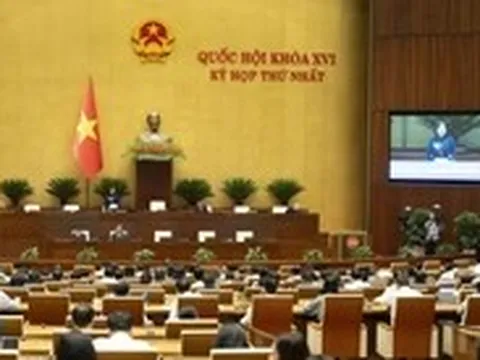 Tin tức sáng 12-4: Hôm nay Quốc hội xem xét thông qua nghị quyết giảm thuế với xăng dầu tới 30-6