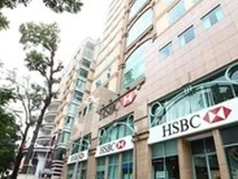 Lãi giảm, thu nhập bình quân nhân viên HSBC gần 1 tỉ đồng/năm, cao hơn ngân hàng nội
