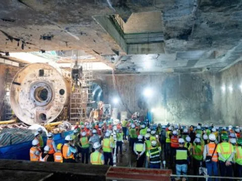 Máy đào hầm 'Táo bạo' về đích, nối thông toàn tuyến ngầm metro Nhổn - Ga Hà Nội