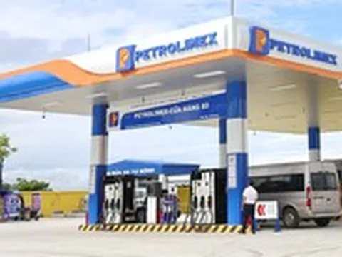 Petrolimex chỉ còn gần một năm hoá giải nguy cơ phải rời sàn, vì sao?