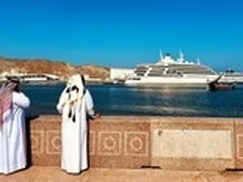 Đến Oman, hướng về Hormuz cầu nguyện hòa bình