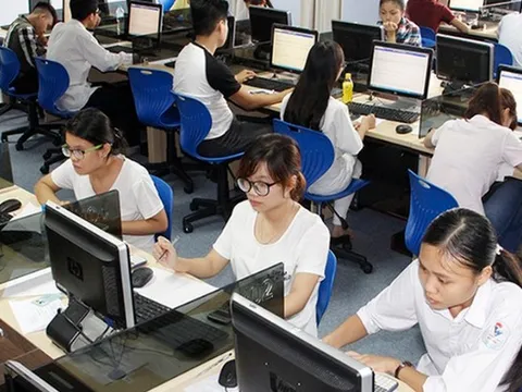 Ban hành khung năng lực ngoại ngữ mới: Người học được lợi gì từ chuẩn quốc tế?