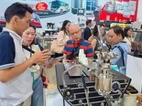 Trải nghiệm máy pha cà phê tiền tỉ, tặng... hóa đơn điện tử  tại Cafe Show và Tea Show