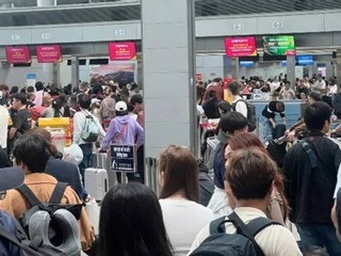 Đón kỷ lục 12 triệu lượt khách, Tân Sơn Nhất siết chặt an toàn không kẽ hở