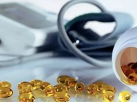 Vì sao người huyết áp thấp không nên uống omega-3?