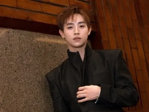 Tân binh khủng long gọi tên CONGB