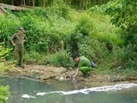 Công an vào cuộc vụ nước giếng đổi sang màu tím ở Thanh Hóa