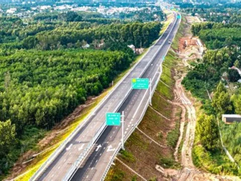 Xóa 'điểm nghẽn', cao tốc Bắc - Nam sắp thông xe toàn tuyến