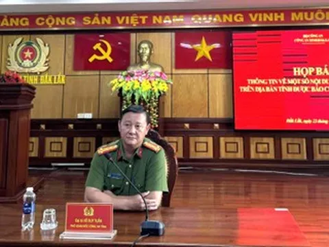 Công an Đắk Lắk họp báo về vụ tai nạn giao thông khiến nam sinh lớp 12 tử vong